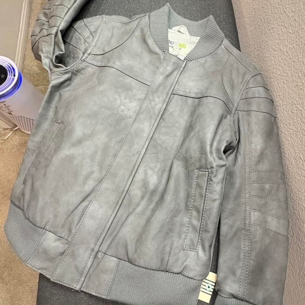 Osh kosh Grey bomber jacket boys size 5T